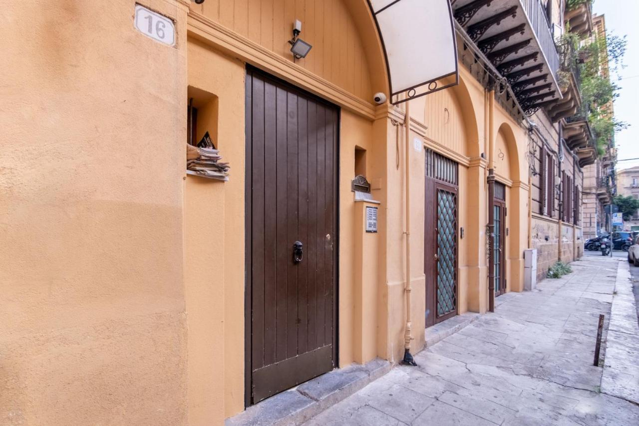 Oliveri Vintage House At Politeama باليرمو المظهر الخارجي الصورة